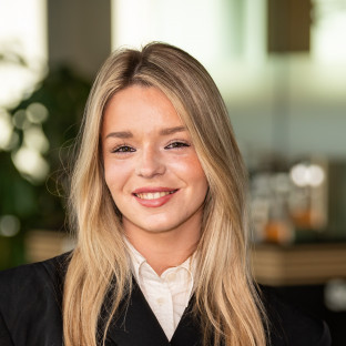 Kimberly Hamstra
